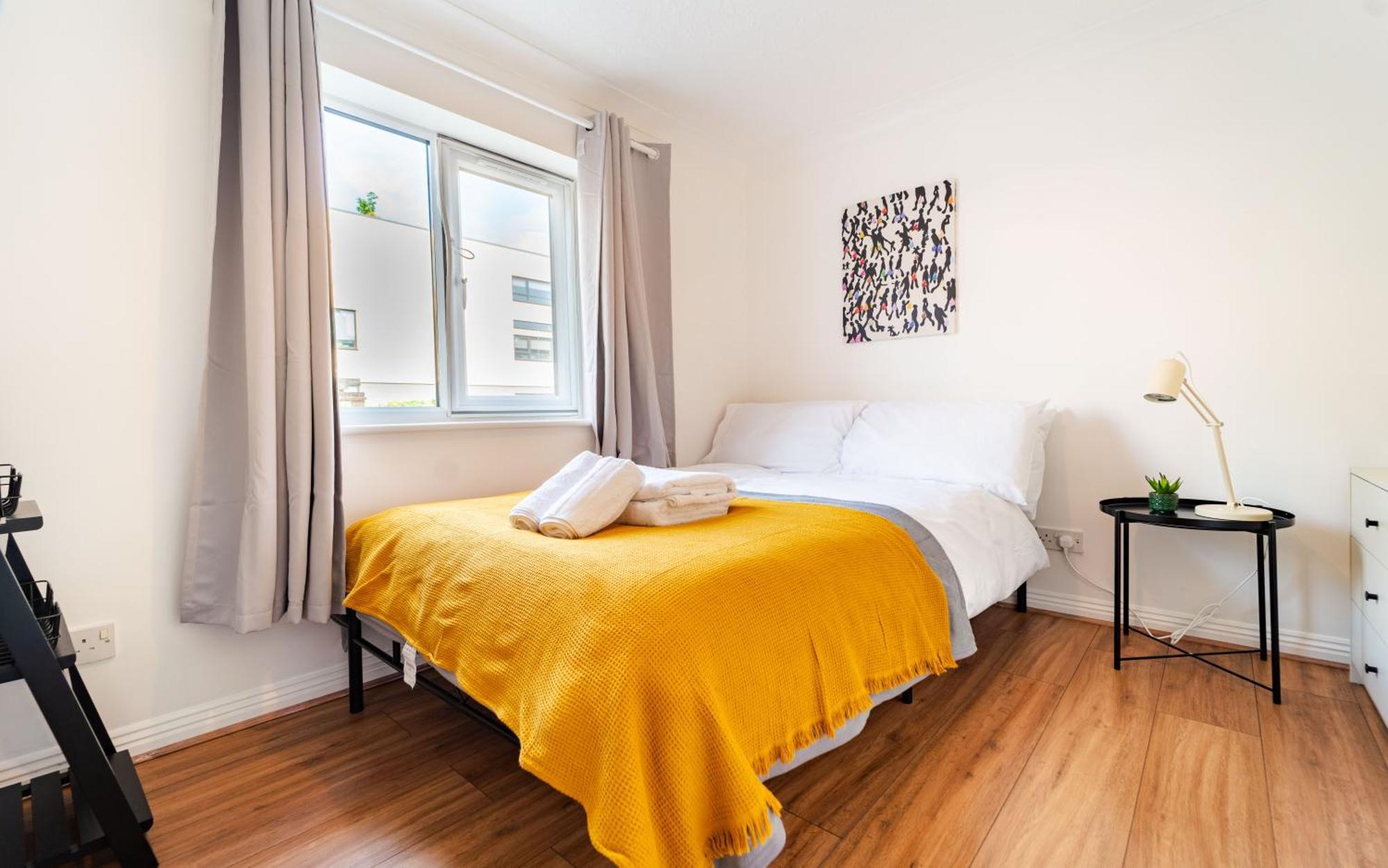 Bright And Spacious Flat With Free Parking London Exterior foto